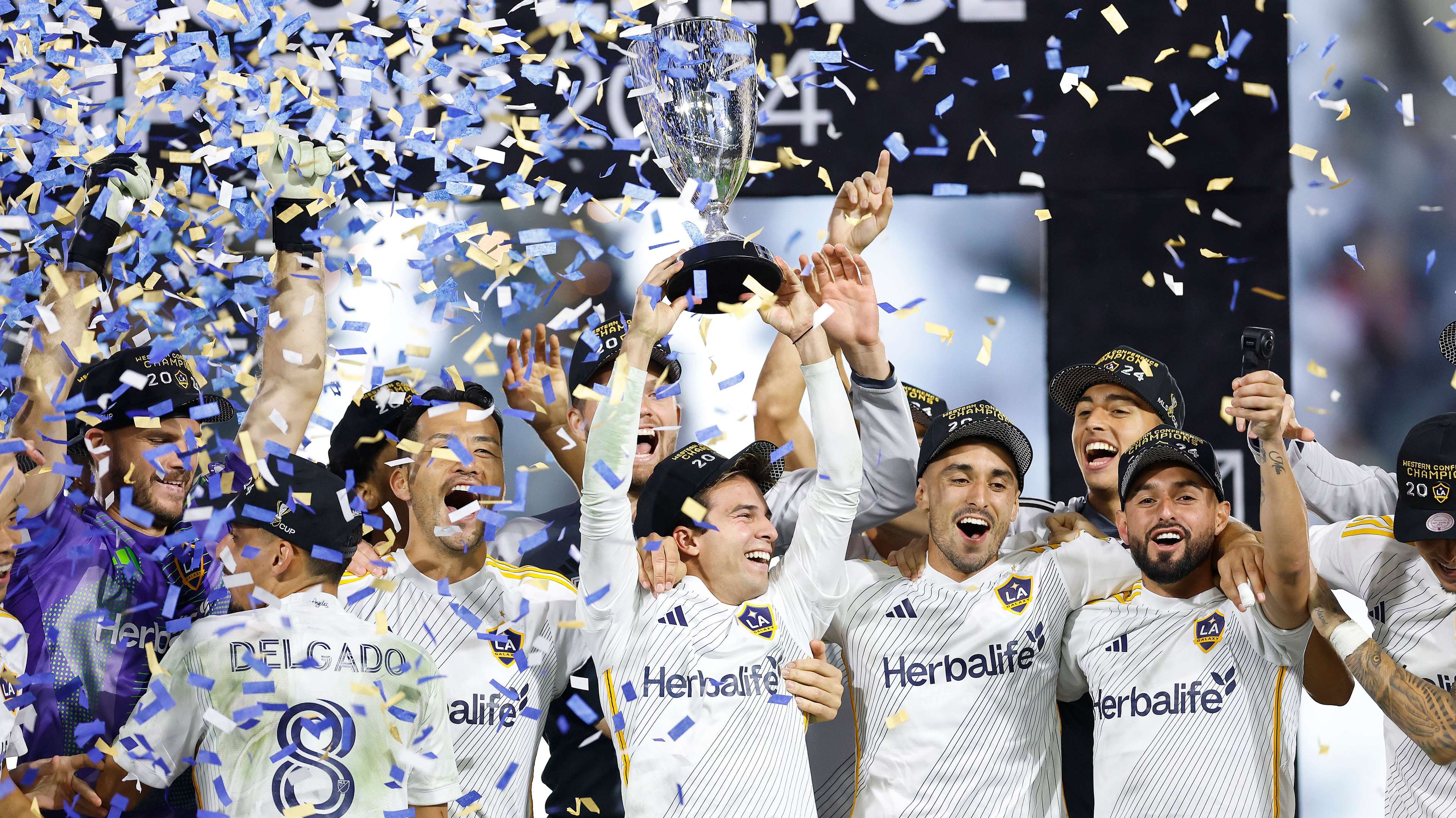 尤其是在中 尤其是在中